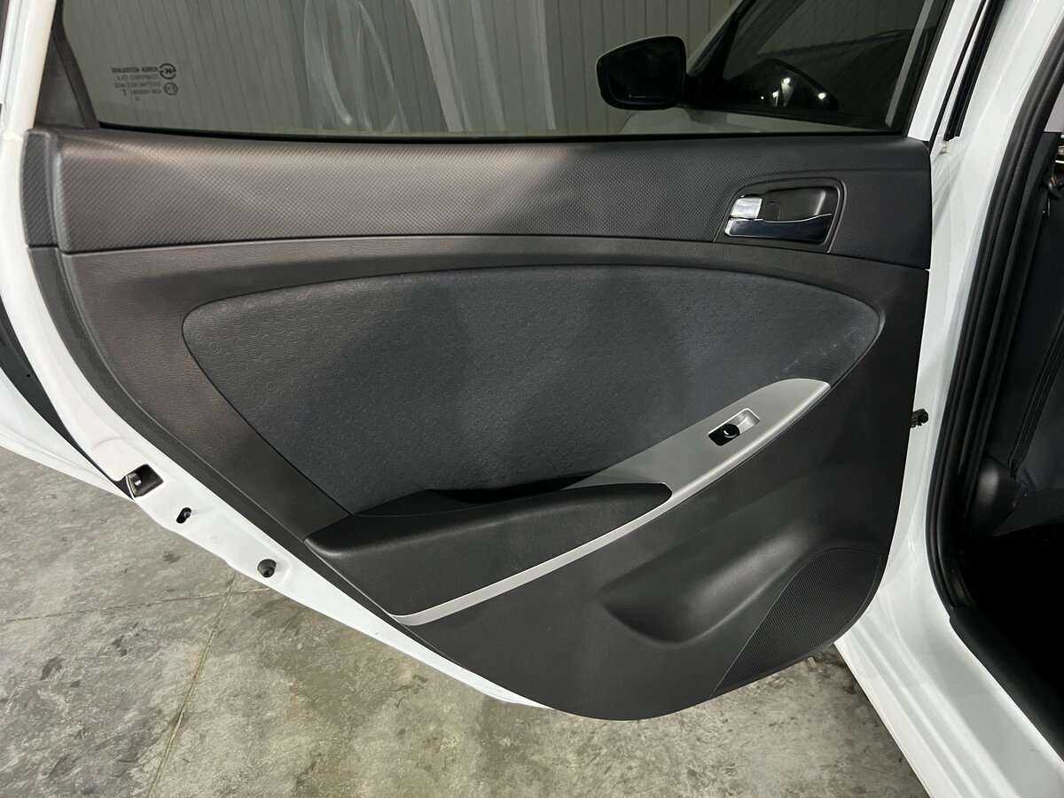 Б/У Хендай Солярис 2014 года. Фото: #12