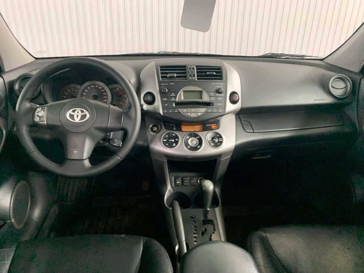 Toyota RAV4 2006 года с пробегом. Фото: #7