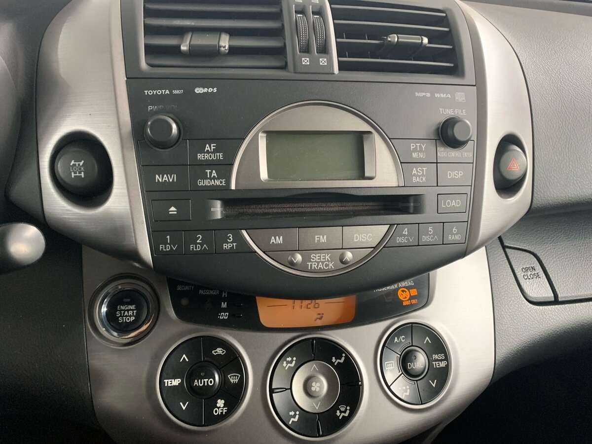 Toyota RAV4 2006 года с пробегом. Фото: #14