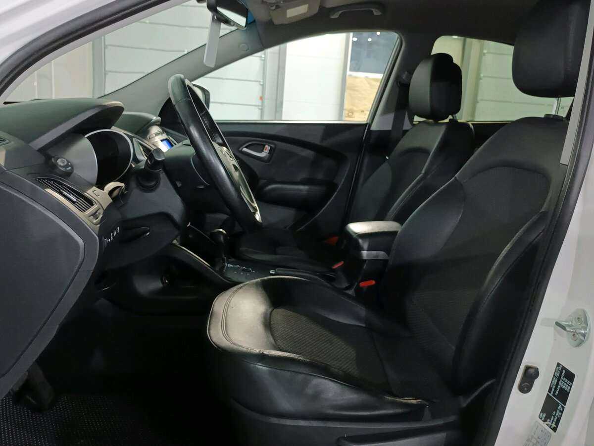 Б/У Хендай ай-икс35 2012 года. Фото: #8