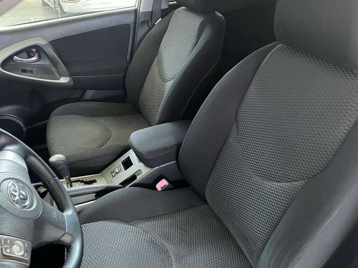 Toyota RAV4 2008 года с пробегом. Фото: #14