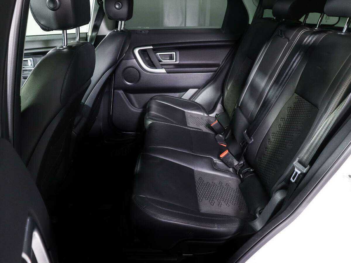 Land Rover Discovery Sport 2018 года с пробегом. Фото: #9