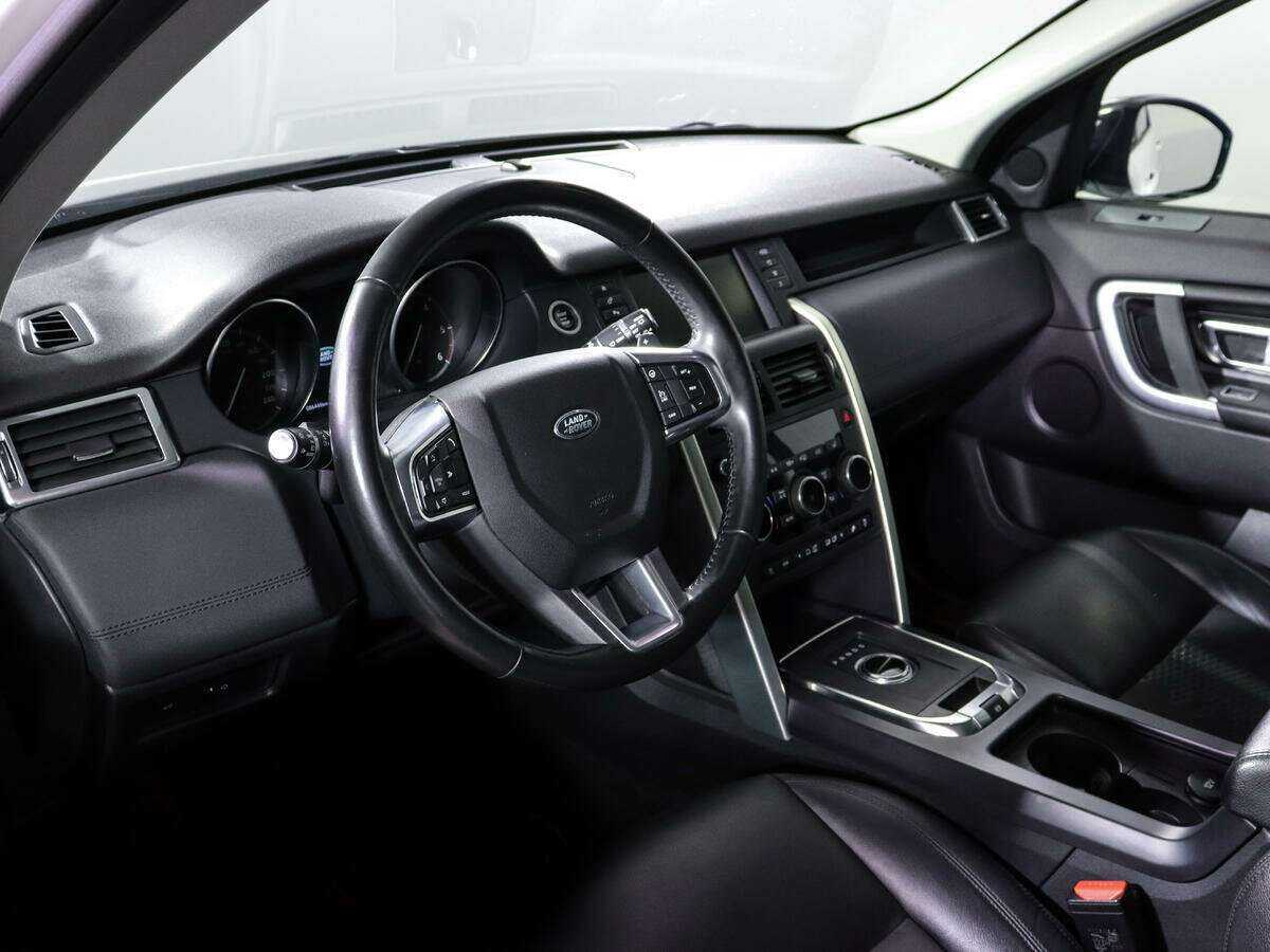 Land Rover Discovery Sport 2018 года с пробегом. Фото: #13