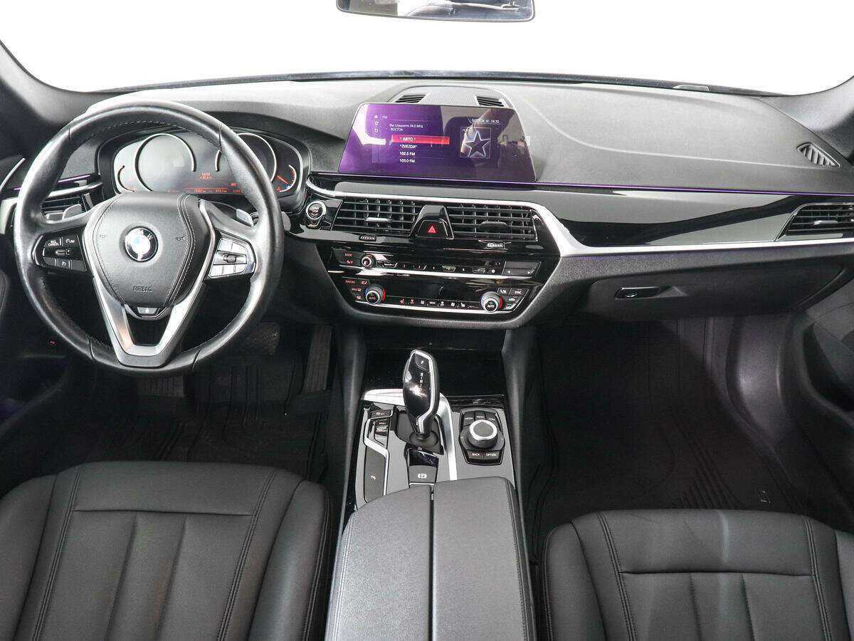 BMW 5 серии 2020 года с пробегом. Фото: #6