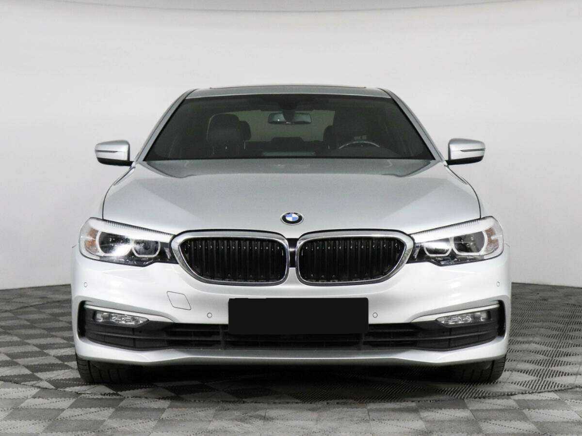BMW 5 серии 2017 года с пробегом. Фото: #2