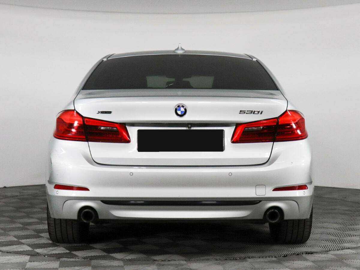 BMW 5 серии 2017 года с пробегом. Фото: #3