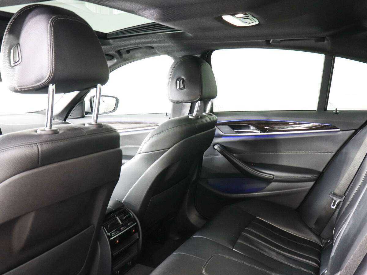 BMW 5 серии 2017 года с пробегом. Фото: #9