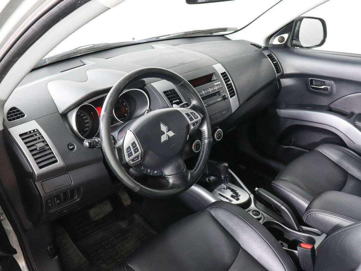 Mitsubishi Outlander 2008 года с пробегом. Фото: #8