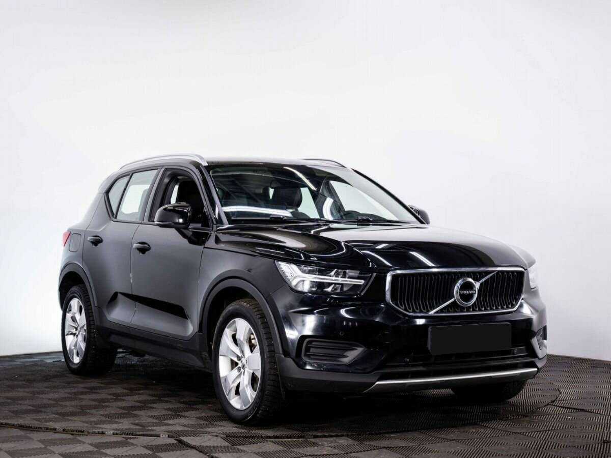 Volvo XC40 2019 года с пробегом. Фото: #2