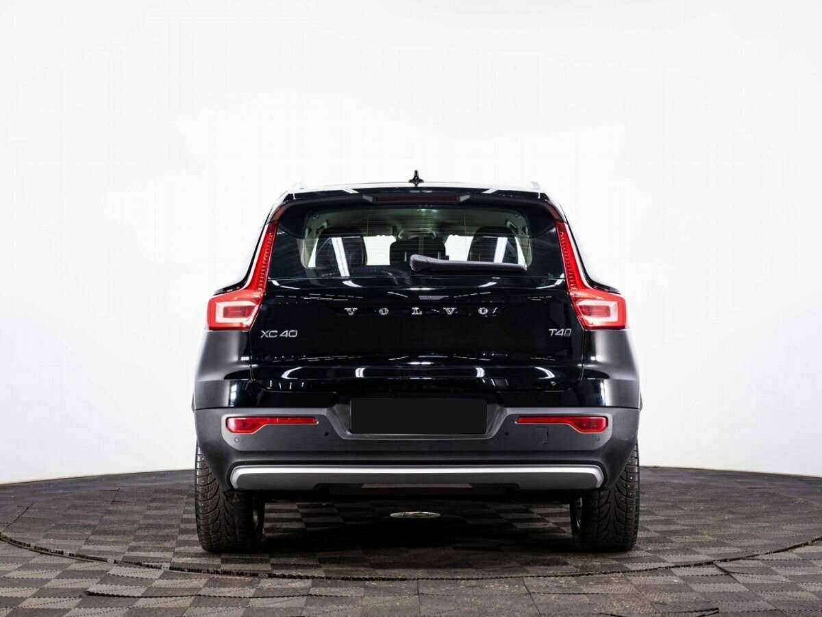 Volvo XC40 2019 года с пробегом. Фото: #4
