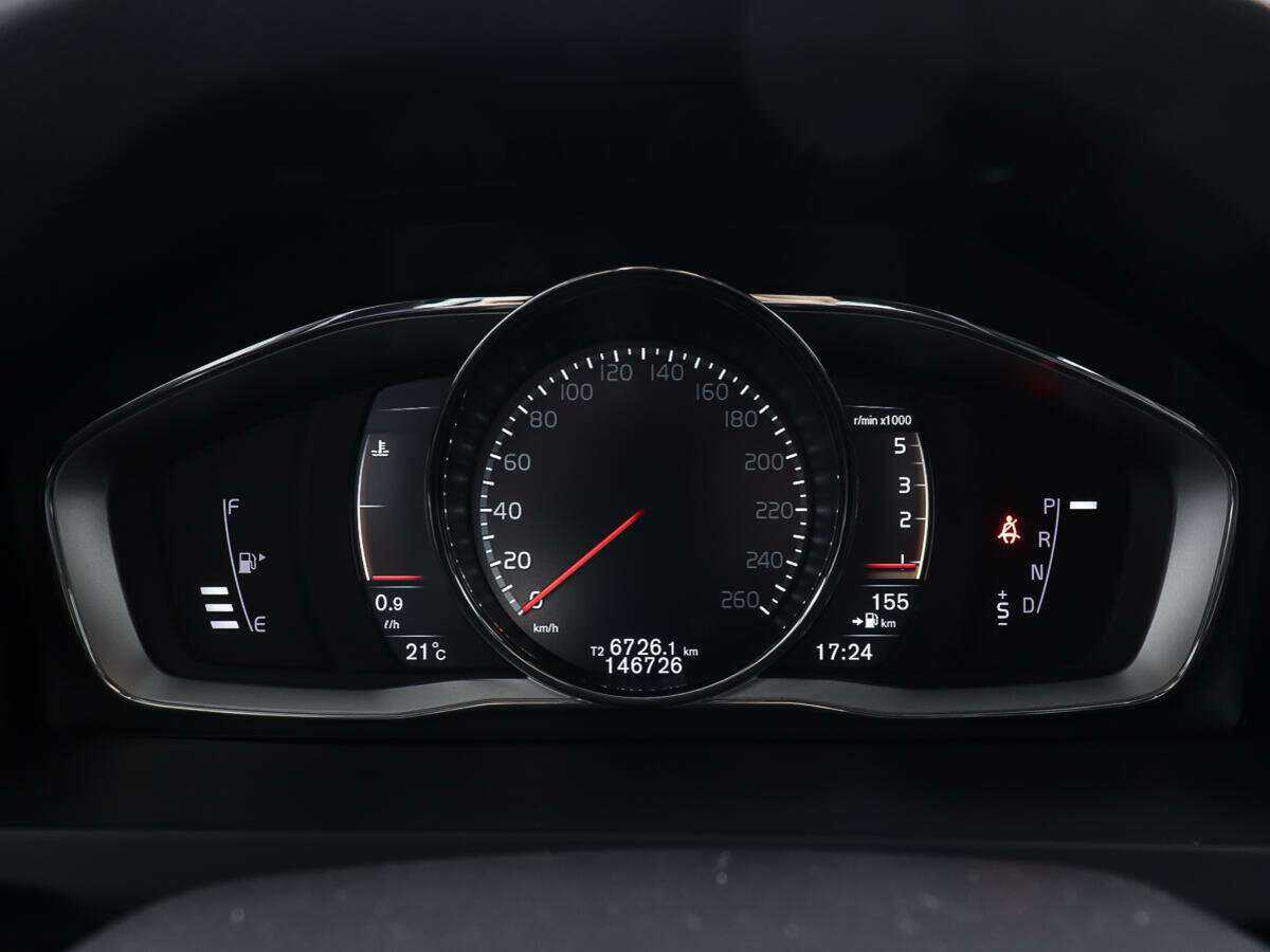 Volvo V60 Cross Country 2016 года с пробегом. Фото: #13