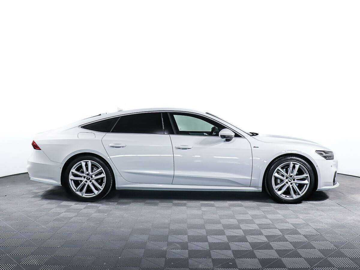 Audi A7 2021 года с пробегом. Фото: #3