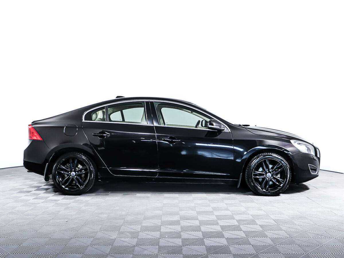 Volvo S60 2011 года с пробегом. Фото: #3