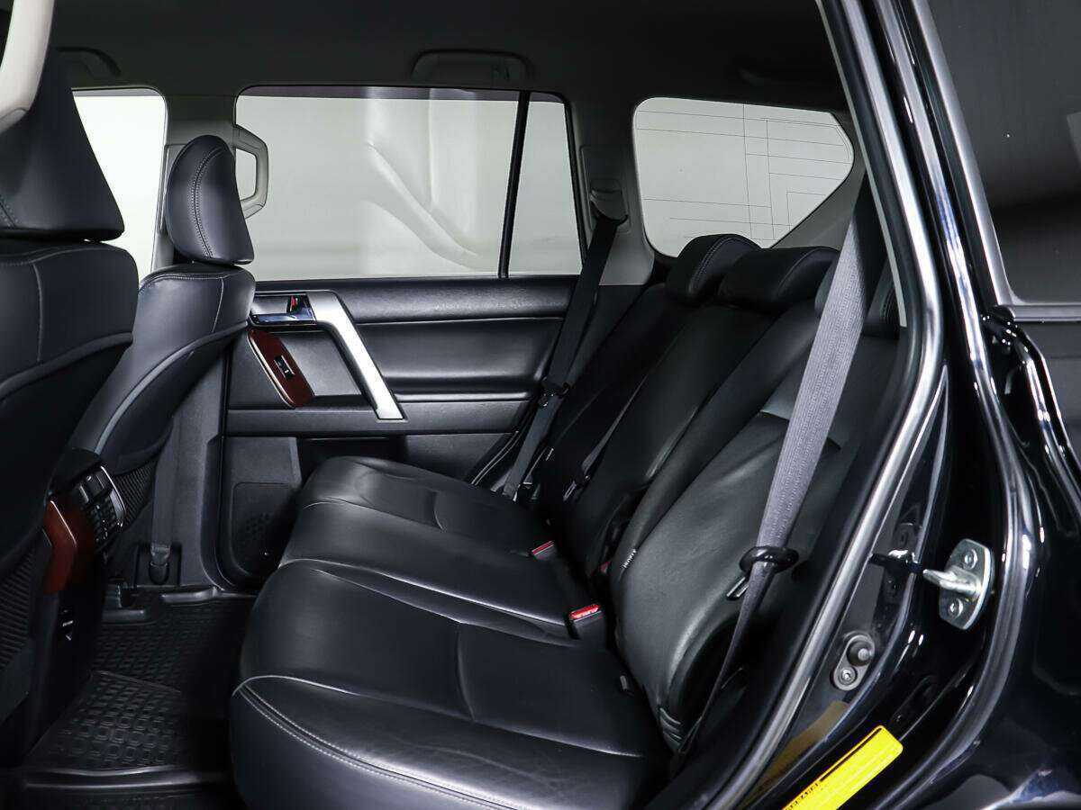 Toyota Land Cruiser Prado 2016 года с пробегом. Фото: #8