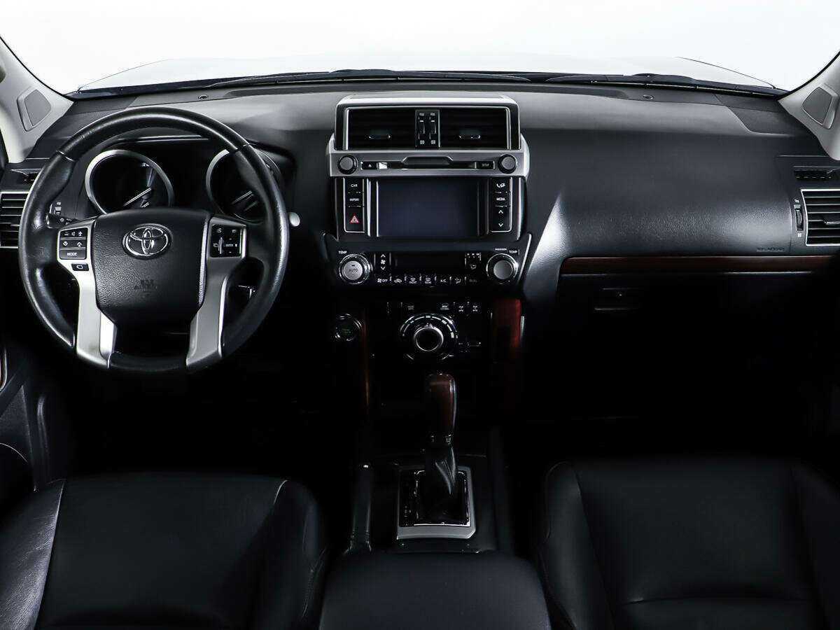 Toyota Land Cruiser Prado 2016 года с пробегом. Фото: #9
