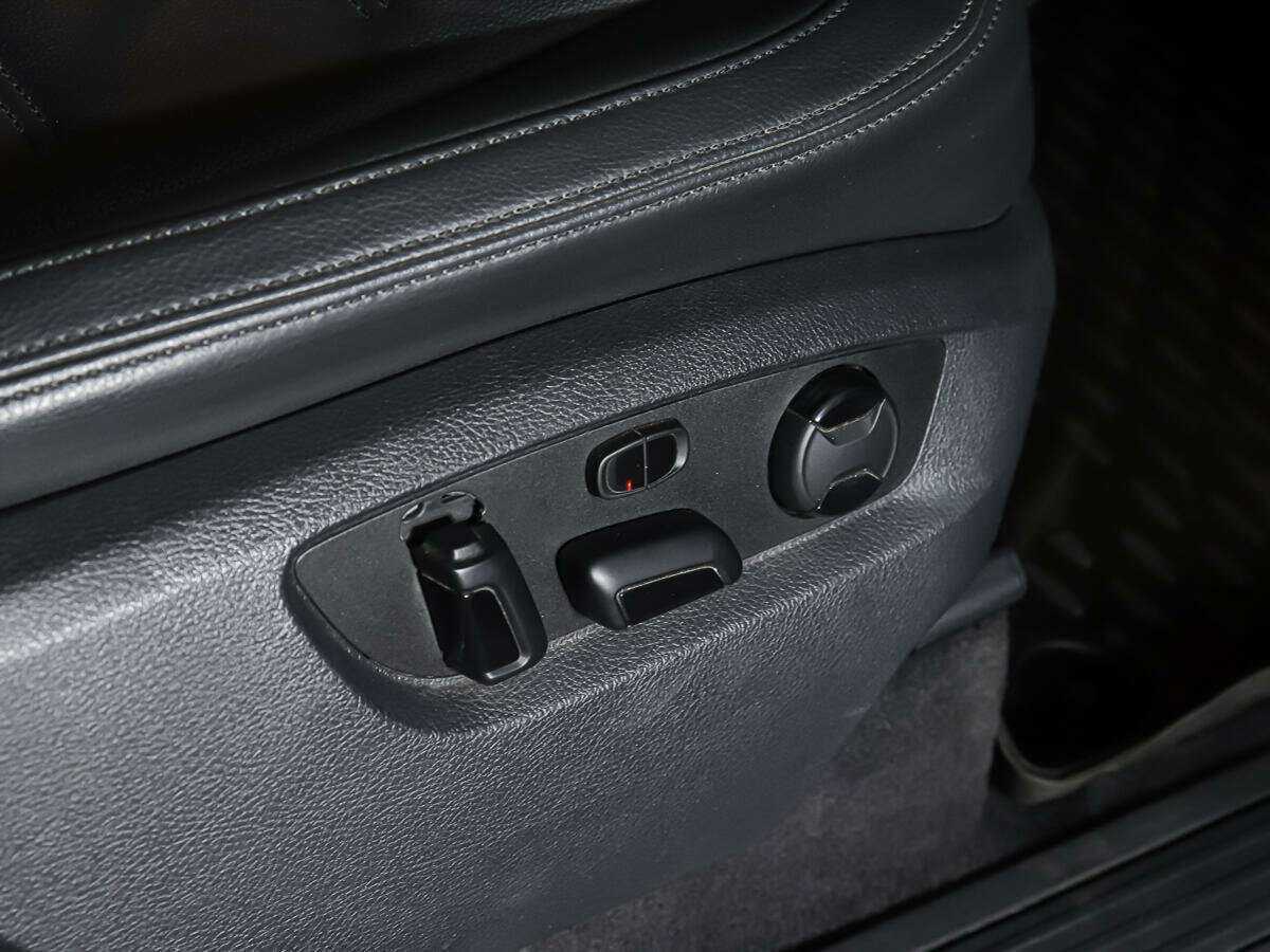 Volkswagen Touareg 2013 года с пробегом. Фото: #15