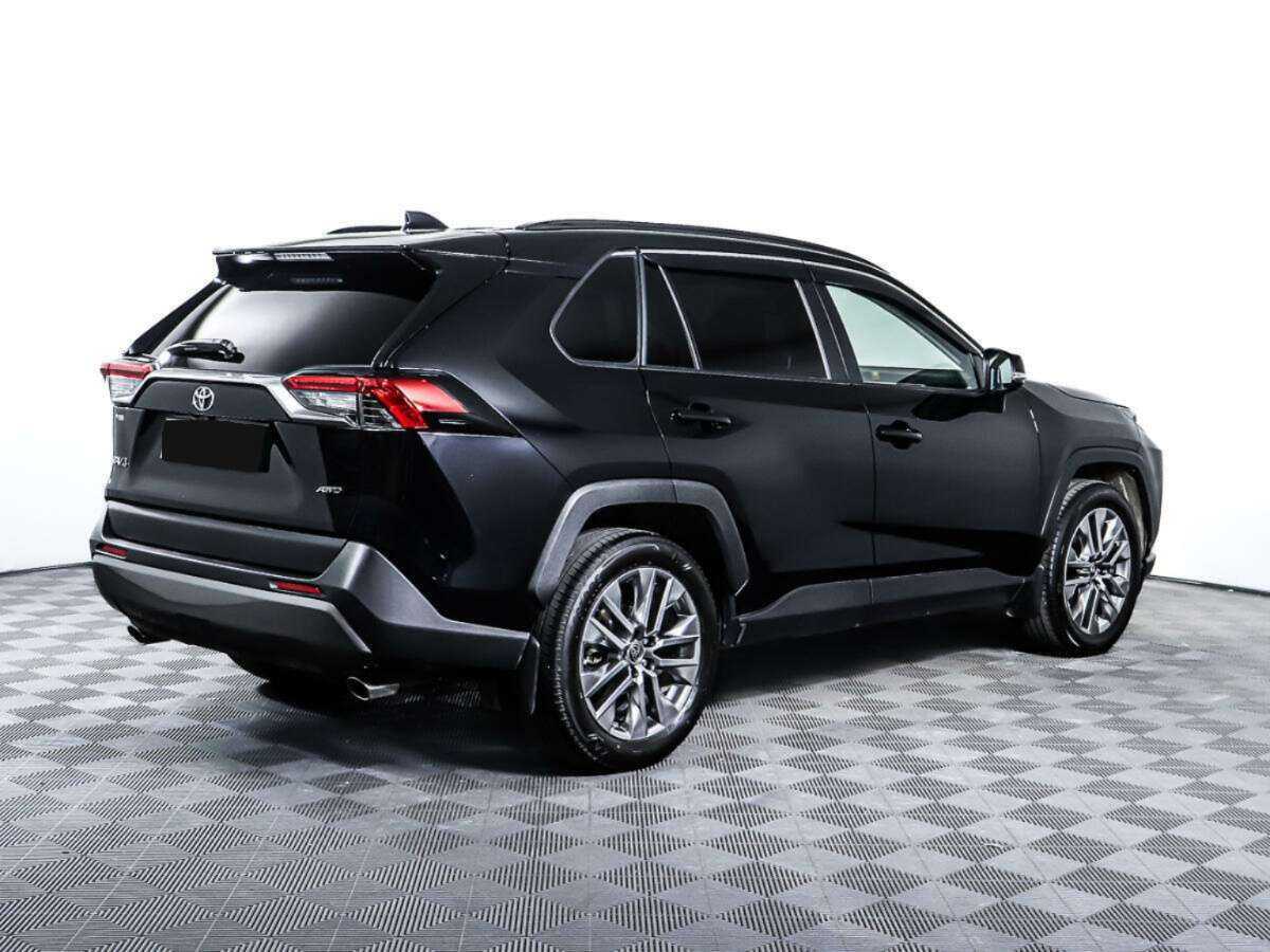 Toyota RAV4 2021 года с пробегом. Фото: #4