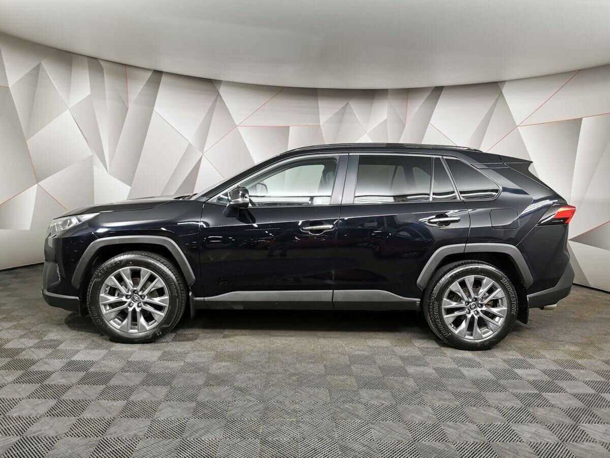 Toyota RAV4 2019 года с пробегом. Фото: #4