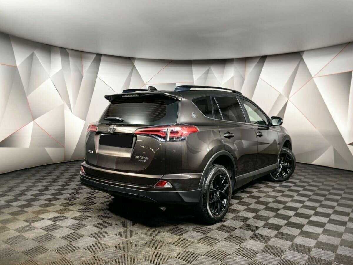 Toyota RAV4 2019 года с пробегом. Фото: #1