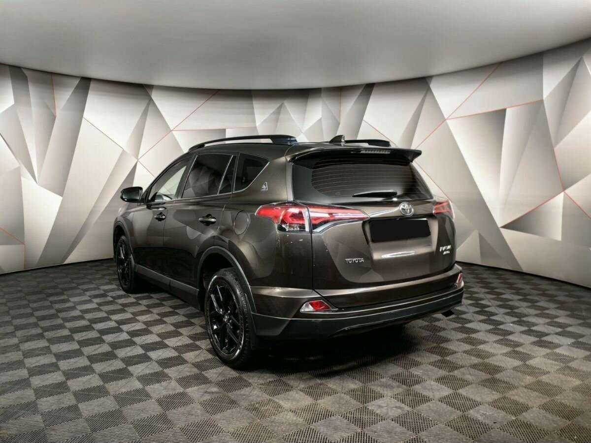 Toyota RAV4 2019 года с пробегом. Фото: #3
