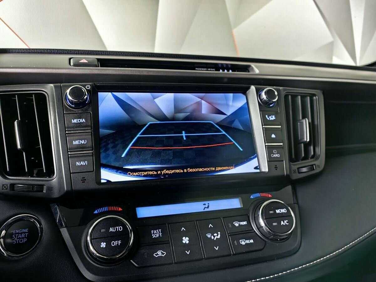 Toyota RAV4 2019 года с пробегом. Фото: #12