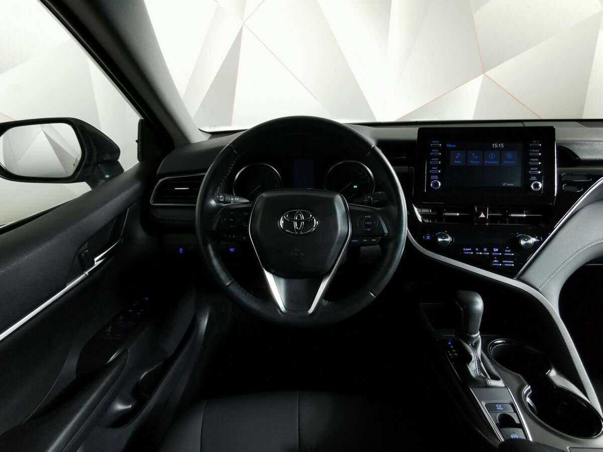 Toyota Camry 2021 года с пробегом. Фото: #14