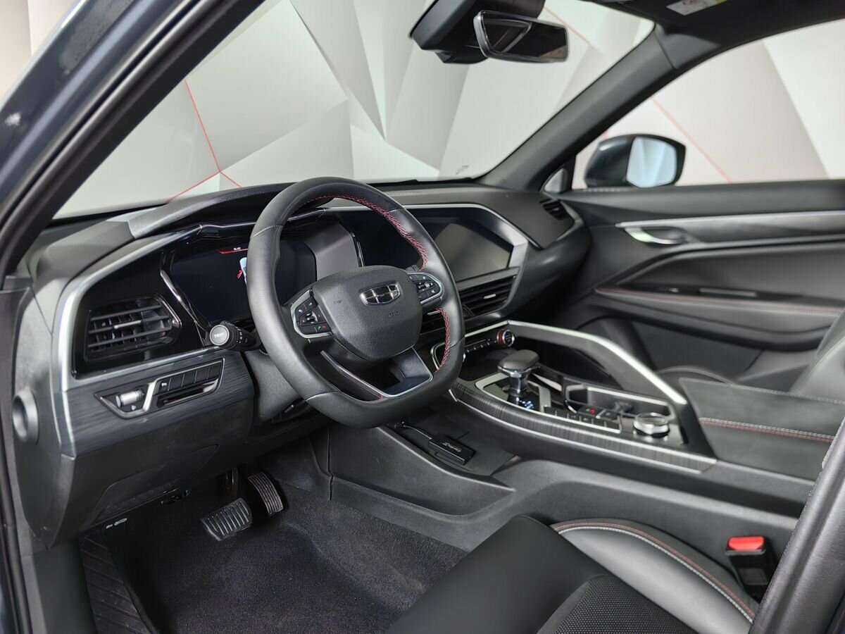 Geely Tugella 2022 года с пробегом. Фото: #13