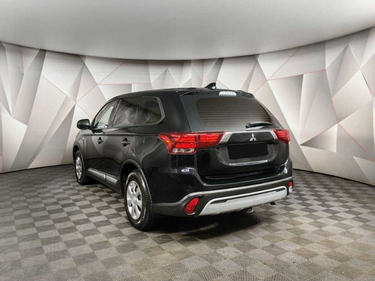Mitsubishi Outlander 2020 года с пробегом. Фото: #3