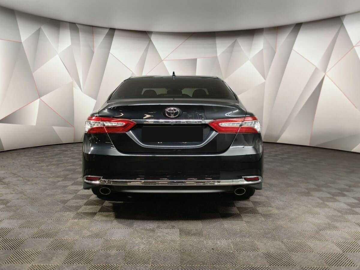 Toyota Camry 2023 года с пробегом. Фото: #7