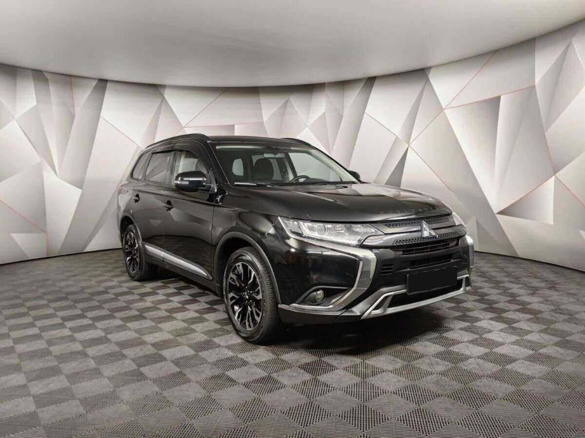 Mitsubishi Outlander 2022 года с пробегом. Фото: #2
