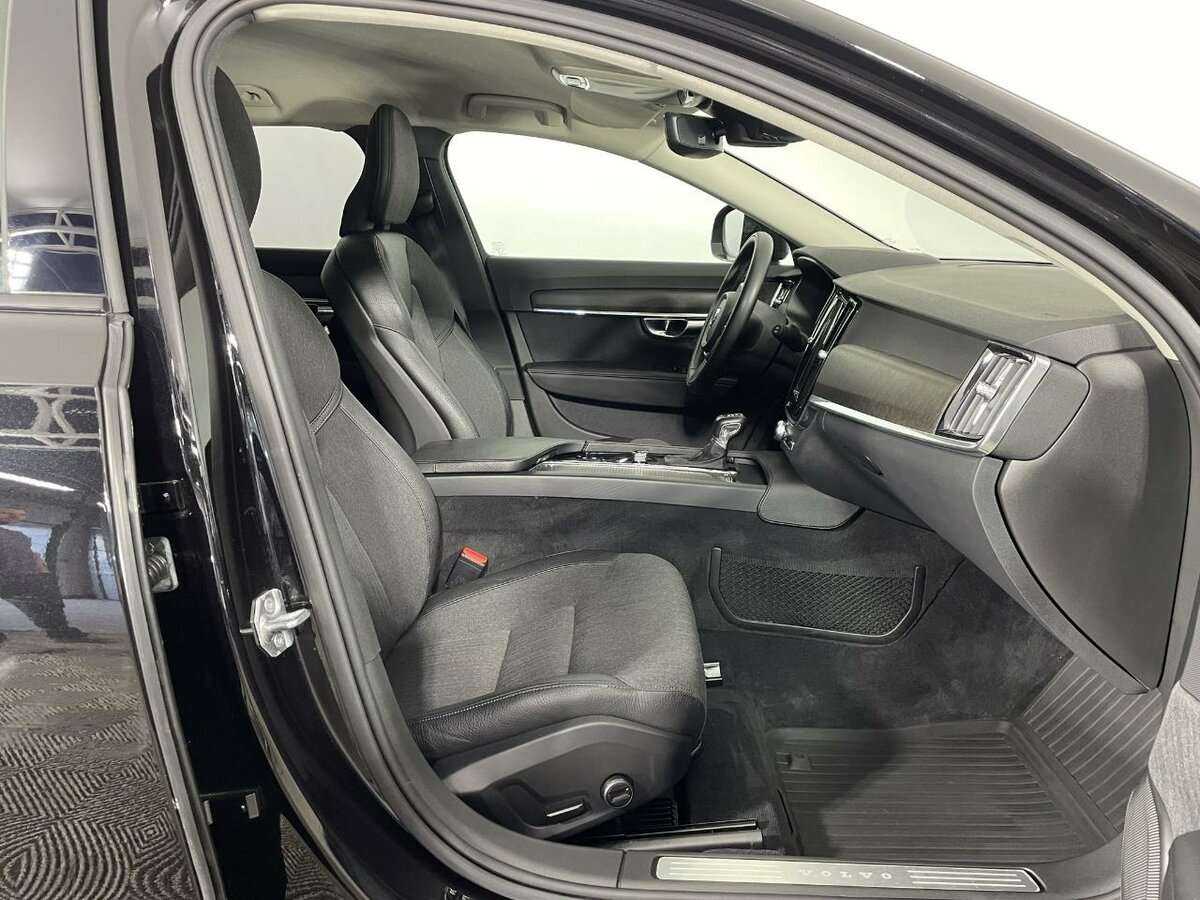 Volvo V90 Cross Country 2018 года с пробегом. Фото: #13