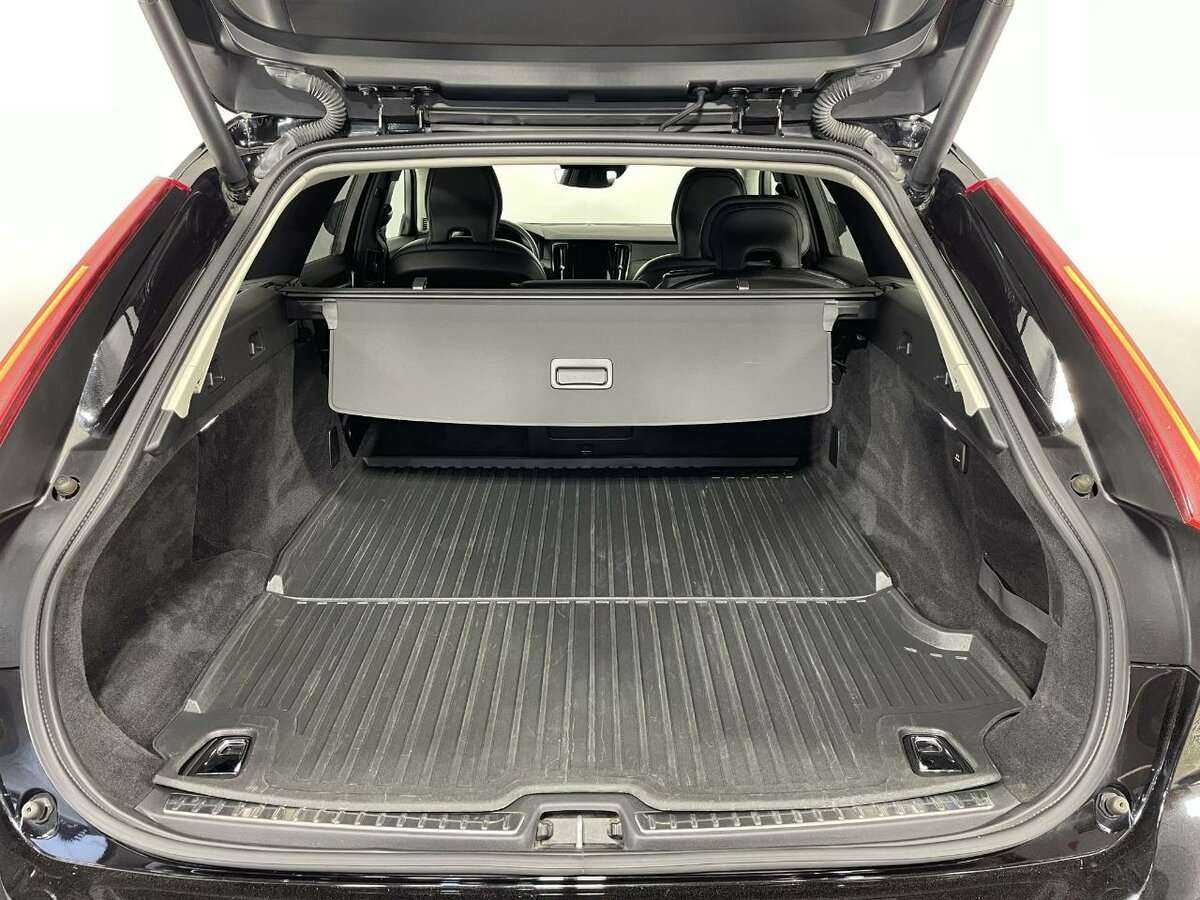 Volvo V90 Cross Country 2018 года с пробегом. Фото: #17