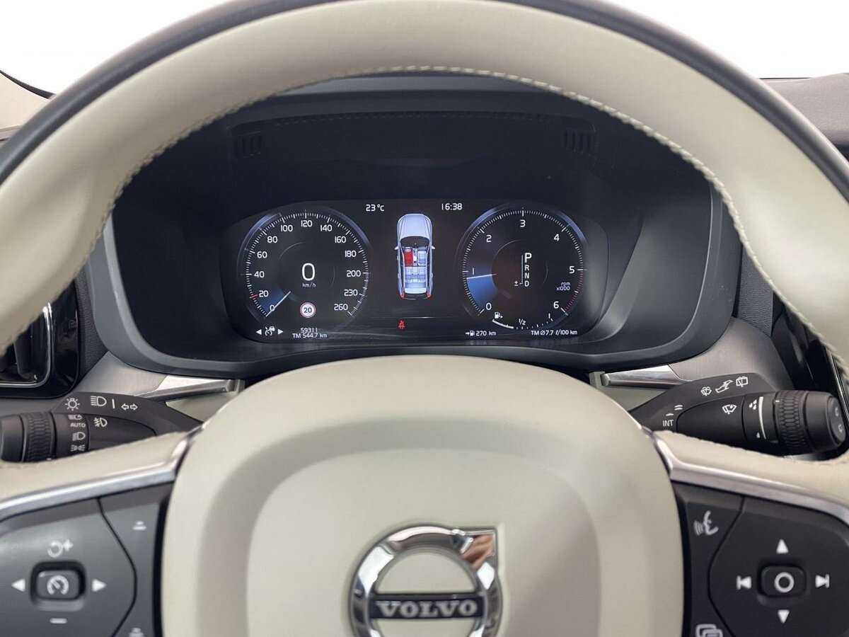 Volvo XC60 2021 года с пробегом. Фото: #10