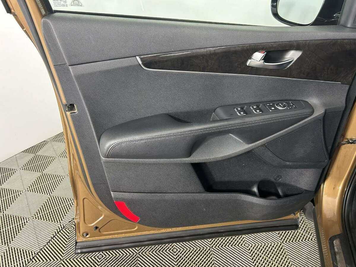 Kia Sorento 2017 года с пробегом. Фото: #5