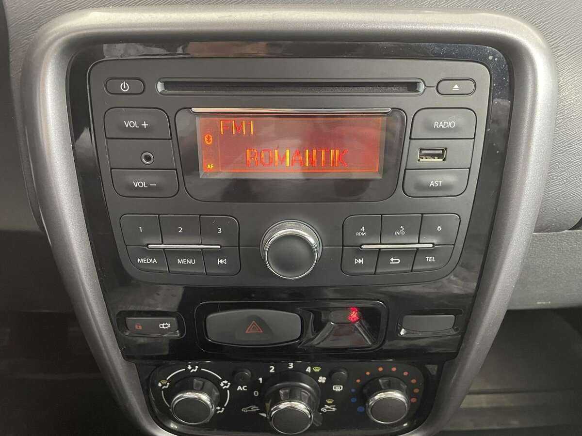 Б/У Рено Дастер 2012 года. Фото: #11