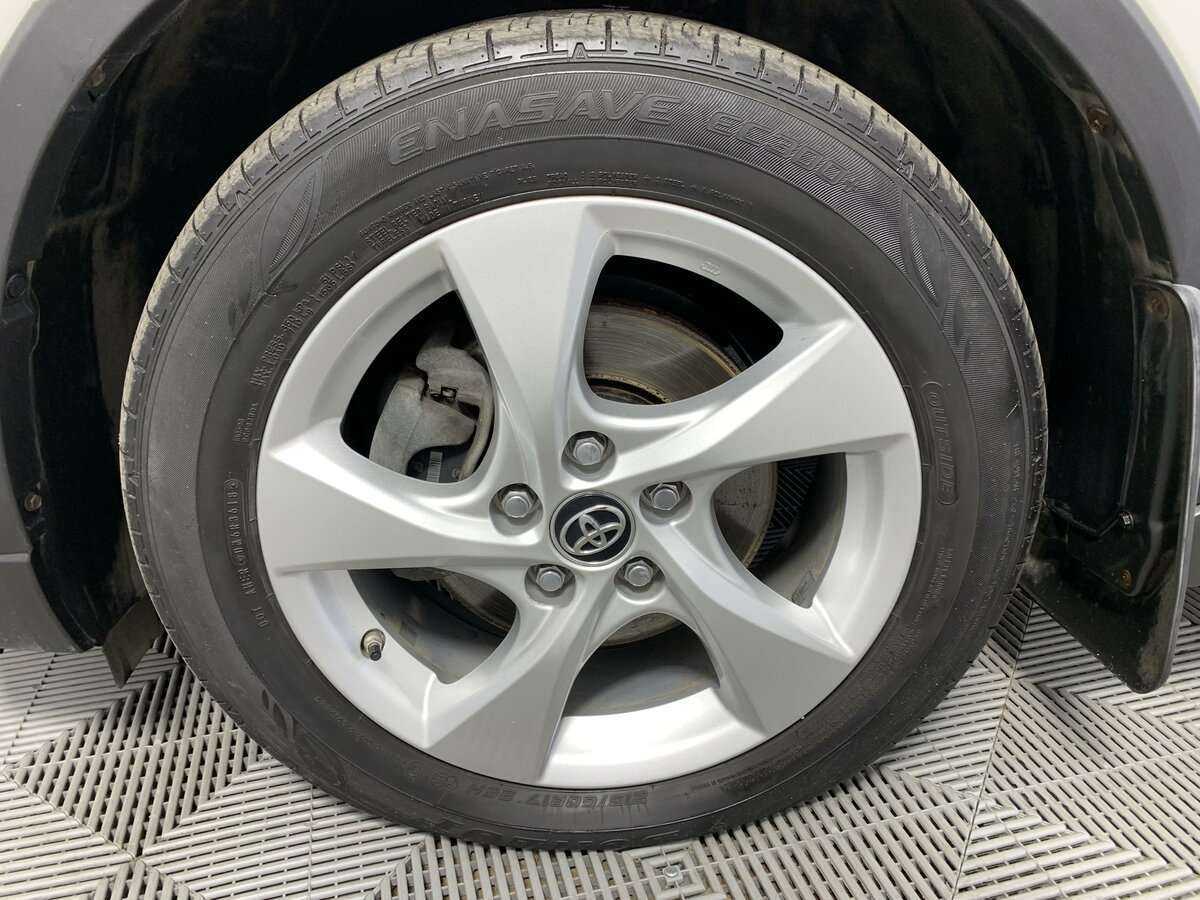 Toyota C-HR 2019 года с пробегом. Фото: #14