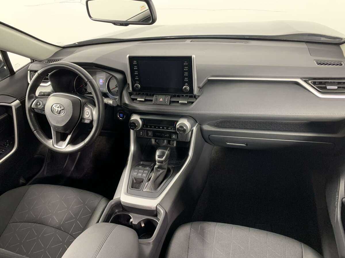 Toyota RAV4 2021 года с пробегом. Фото: #8