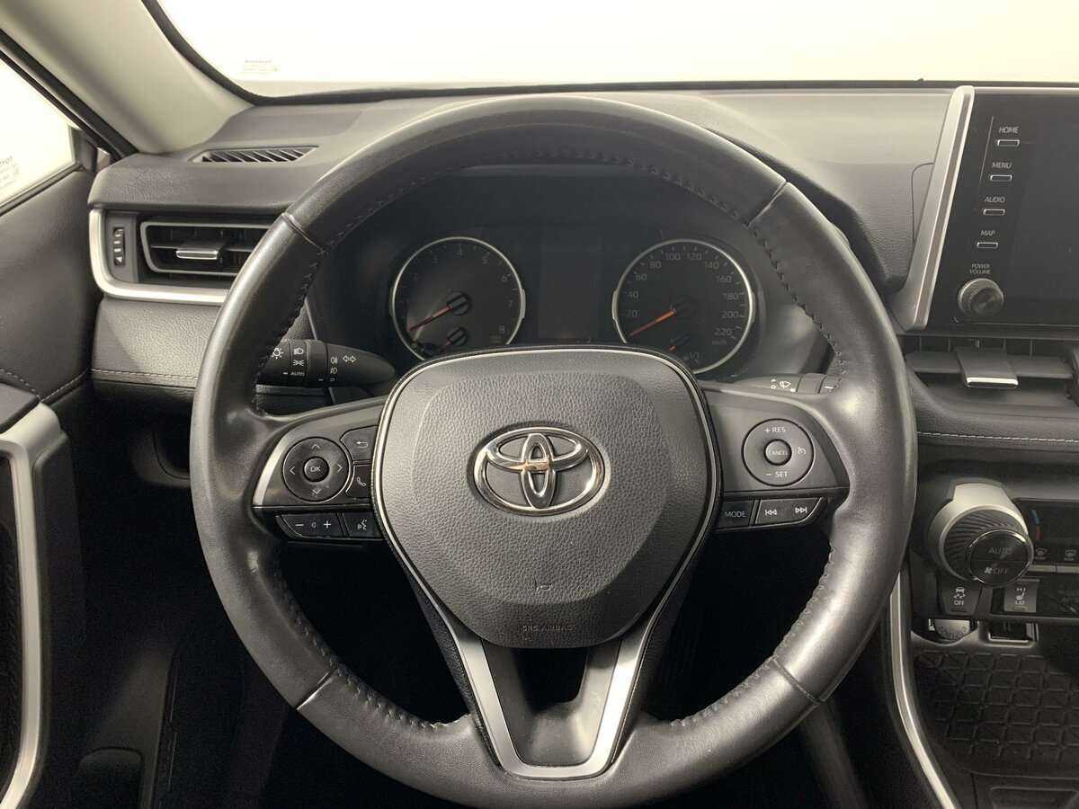 Toyota RAV4 2021 года с пробегом. Фото: #19