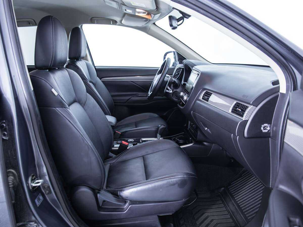 Mitsubishi Outlander 2021 года с пробегом. Фото: #9