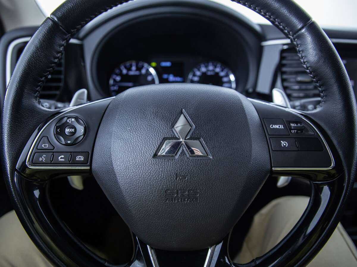 Mitsubishi Outlander 2021 года с пробегом. Фото: #16
