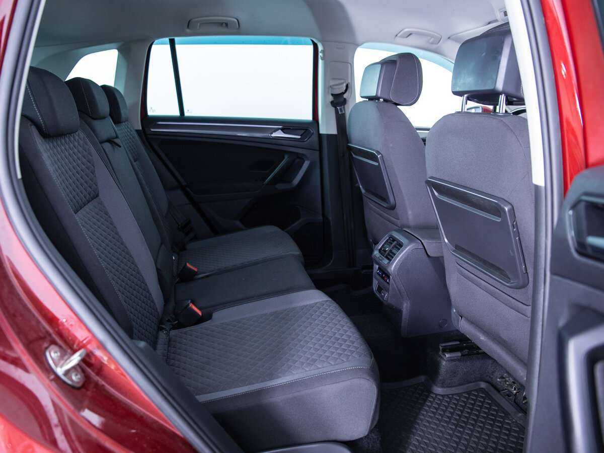Volkswagen Tiguan 2017 года с пробегом. Фото: #8