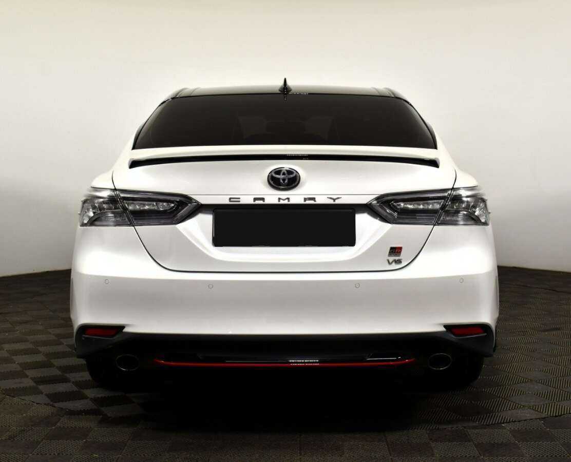 Toyota Camry 2021 года с пробегом. Фото: #4