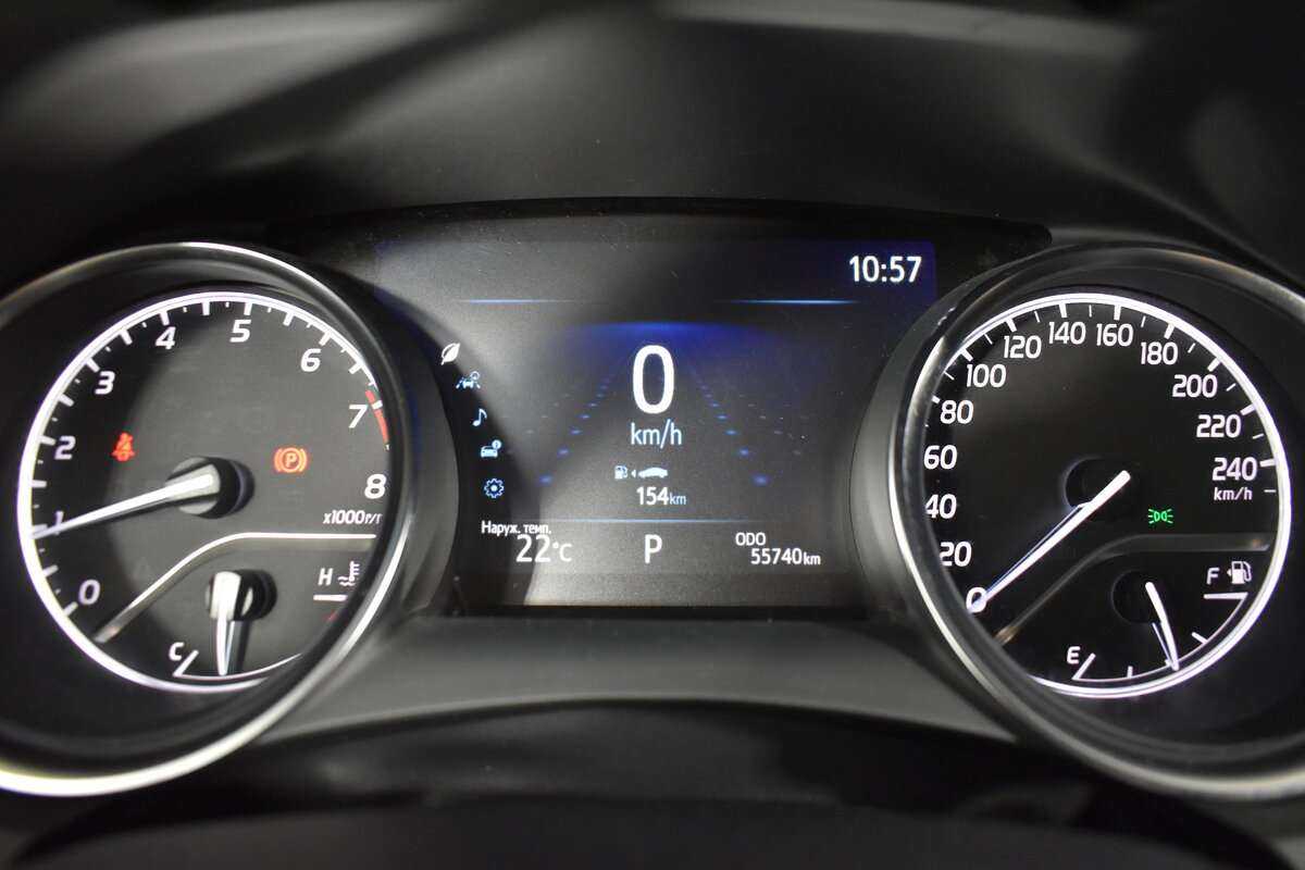 Toyota Camry 2021 года с пробегом. Фото: #17