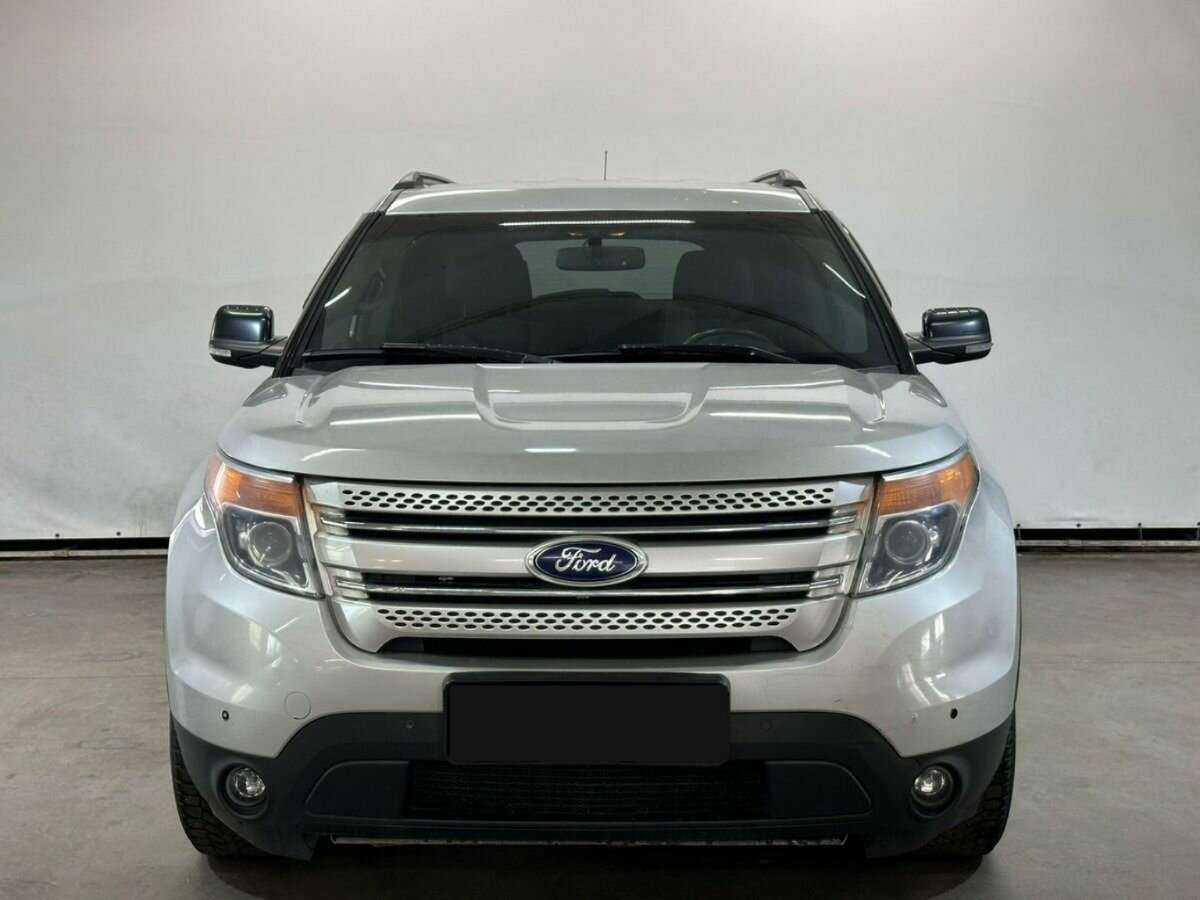 Ford Explorer 2013 года с пробегом. Фото: #1