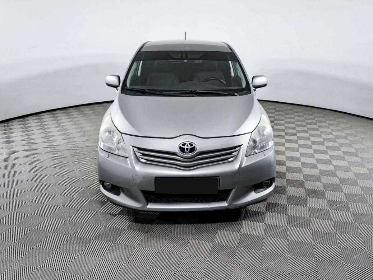 Toyota Verso 2012 года с пробегом. Фото: #1