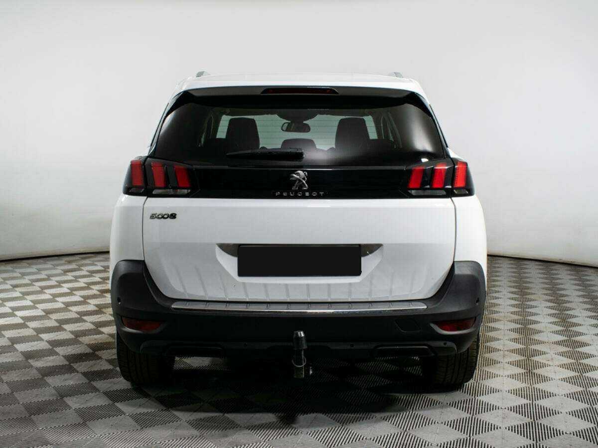 Peugeot 5008 2018 года с пробегом. Фото: #4