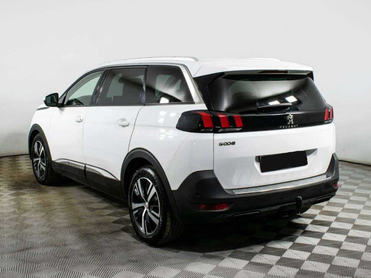 Peugeot 5008 2018 года с пробегом. Фото: #5
