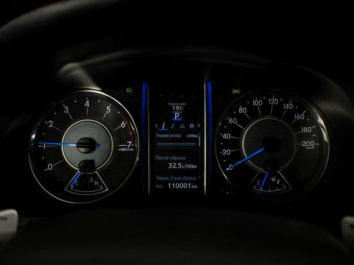 Toyota Fortuner 2018 года с пробегом. Фото: #9