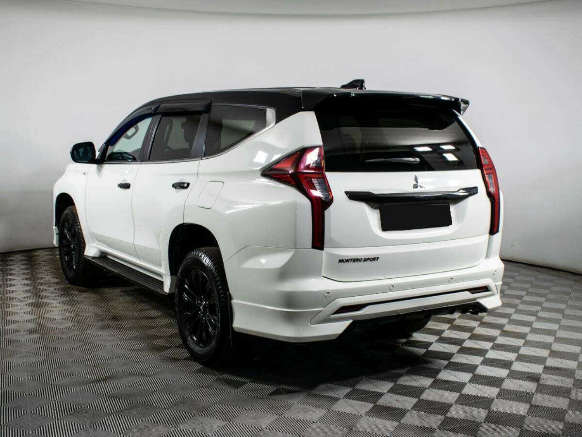 Mitsubishi Montero Sport 2022 года с пробегом. Фото: #6