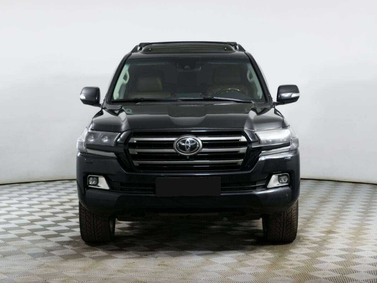 Toyota Land Cruiser 2015 года с пробегом. Фото: #1